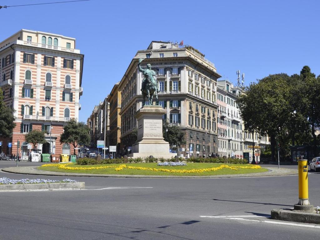 Il Rifugio Dei Santi Centralissimo Parking Free Genoa Bagian luar foto
